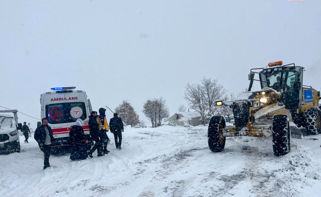 Doğu ve Güneydoğu Anadolu’da kar esareti sürüyor… 7 kentteki bin 17 yerleşim yerine ulaşım sağlanamıyor