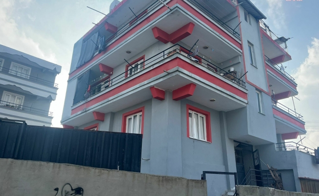 Antakya’da orta hasarlı evine yıkım tebligatı geldiğini belirten depremzede: "Sayın Murat Kurum; hani halkın yanındaydınız, sesimizi duyun"