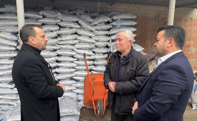 Başevirgen: "Manisa genelinde ziyaret ettiği kömürcü esnafından vatandaşın durumunu dinledi"