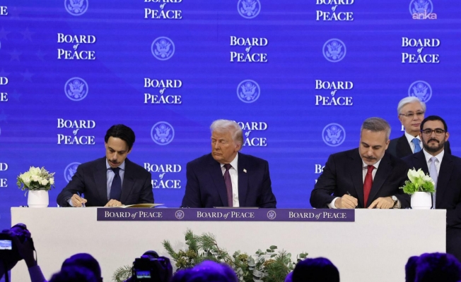 Gazze Barış Kurulu için imzalar atıldı… Trump: “Gazze’de kalıcı ateşkes, rehinelerin serbest bırakılması ve bölgenin silahsızlandırılması için Barış Kurulu resmen devreye gird