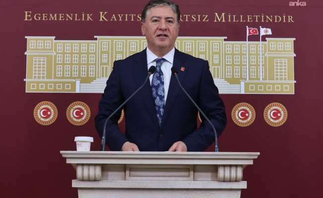 CHP'li Emir'den "şantaj" yanıtı: CHP'yi baskıyla, korkuyla, adliyeyle, yargıyla sindireceklerini, başka masaya taşıyacaklarını zannedenler varsa bizim bunca saldırıya karşı ne yaptığımıza bir baksınlar"