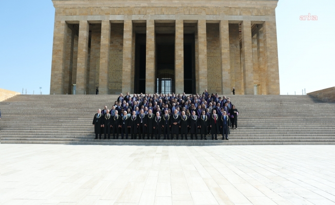 AYM'nin 64. kuruluş yıl dönümü... Anayasa Mahkemesi heyeti, Anıtkabir'i ziyaret etti