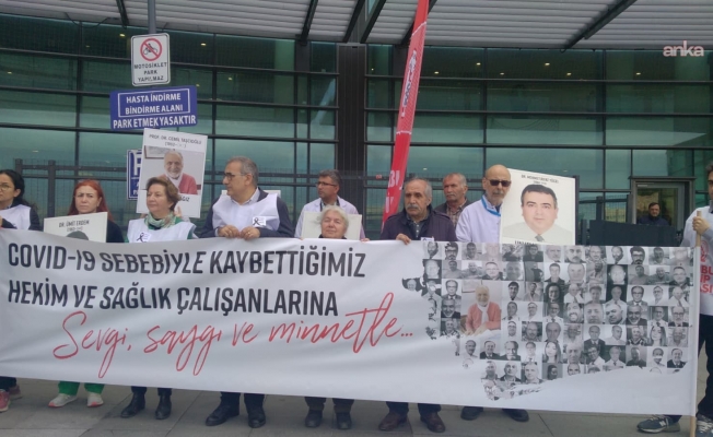 Covid-19 nedeniyle yaşamını yitiren sağlıkçılar anıldı: “Pandemide bindirilen yük hafiflemedi. ‘Hakkınız ödenmez’ dediler ve ödemediler”