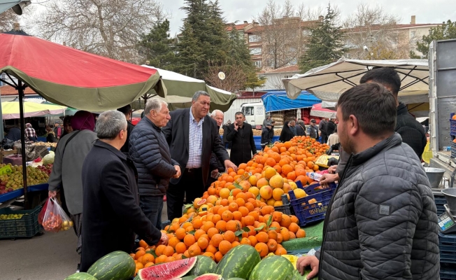 Gürer, “Üretenin kazanamadığı, tüketenin pahalı aldığı, esnafın ayakta kalamadığı bir sistem sürdürülebilir değil”