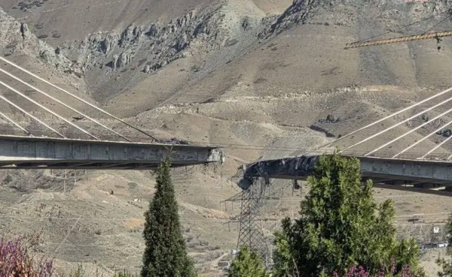 İsrail saldırıları genişletti, İran füzelerinin parçaları Hayfa’ya düştü