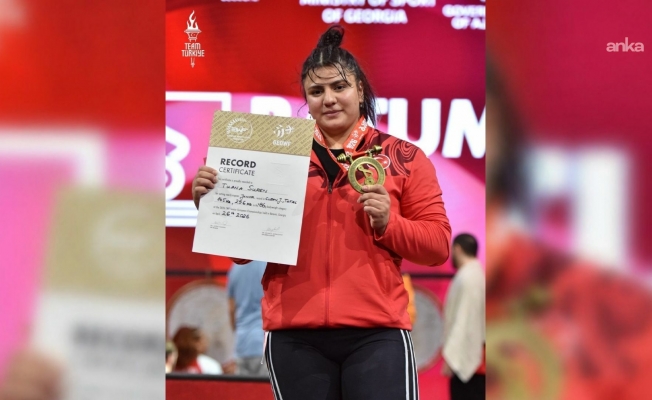 Milli halterci Tuana Süren, Avrupa gençler rekoru kırarak Avrupa üçüncüsü oldu