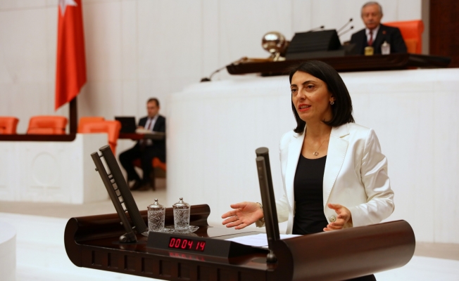 Nurhayat Altaca Kayışoğlu: "Hazinede para yok, ekonomi çökmüş durumda ve çözüm diye buldukları tek yol yine kamu varlıklarını satmak"