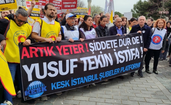 Okullardaki şiddete karşı İstanbul İl Milli Eğitim Müdürlüğü önünde eylem: “Yusuf Tekin özür dileyerek istifa etmelidir”