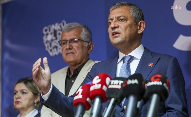 Özgür Özel: “Birilerinin Anayasa’nın bazı maddelerinden güç alıp bazı maddelerini yok saydığı bir Anayasasızlaştırma sürecine itiraz ediyoruz”