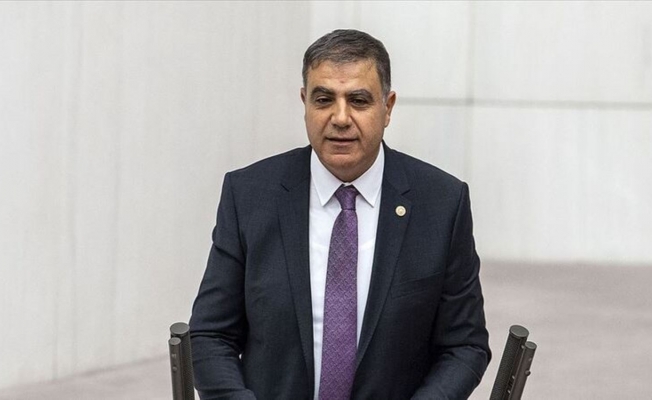 CHP’li Güzelmansur: “Hataylı boş anahtar anahtar değil, yaşanabilir ev istiyor”