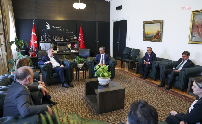 DEM Parti'den TBMM'de Özgür Özel'e ziyaret... Bakırhan: "Siyasi partilerin kaderi, mahkeme koridorlarında değil, üyelerinin iradesindedir"