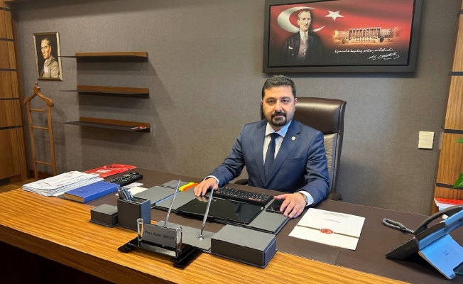 CHP’li Yazgan, kamu görevlilerinin CHP’li belediye başkanlarına ‘AKP’ye geçin’ baskısı yaptığını açıkladı...