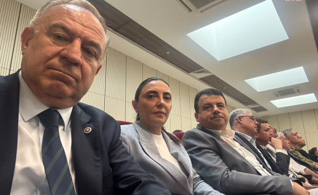 Mustafa Bozbey hakim karşısında... CHP'li Zeybek: "Bilinçli bir şekilde oldubitti yaratılmaya çalışıldı, ne yaparlarsa yapsınlar boyun eğmeyeceğiz"