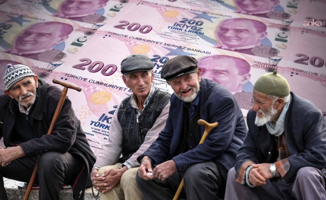 Sosyal politika uzmanı Prof. Dr. Aziz Çelik: Hükümet refahı artırarak seçim kazanma işinden çoktan vazgeçti