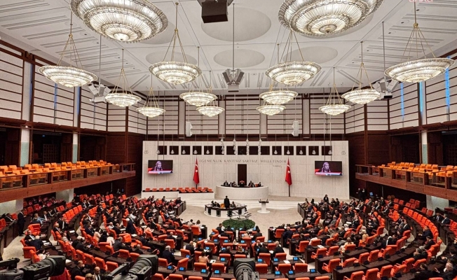İYİ Parti'den TRT-3'ten canlı yayın talebi: "Çerçeve yasa görüşmeleri kesintisiz yayımlansın"