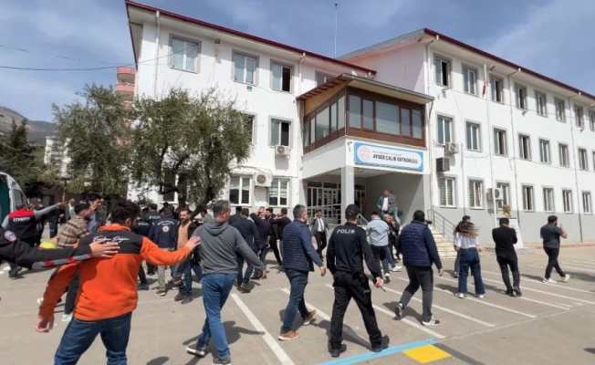 Türkiye’deki okul saldırıları ve gençlerin yaşadığı kaygı dünya medyasında 