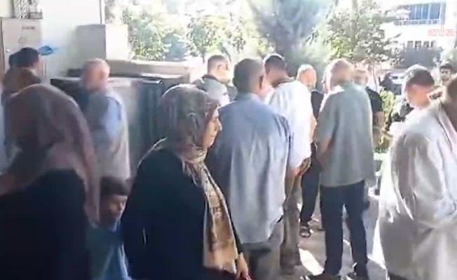 Sezgin Tanrıkulu'dan Et ve Süt Kurumu kuyruğu tepkisi: "Yurttaşlarımız 1 kilo kıyma için 5 saat kuyrukta bekliyor"