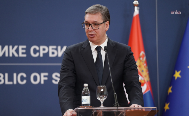 Sırbistan Cumhurbaşkanı Vucic, gelecek ayki seçimlerde başbakan adayı olmak için görevinden istifa etti