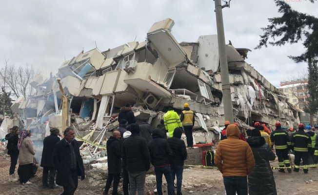 Arı Apartmanı iddianamesi depremden 3 yıl 8 ay sonra tamamlandı... Müşteki avukatı Özdoğan: Adalet arayışımızdan bir adım dahi geri adım atmayacağız