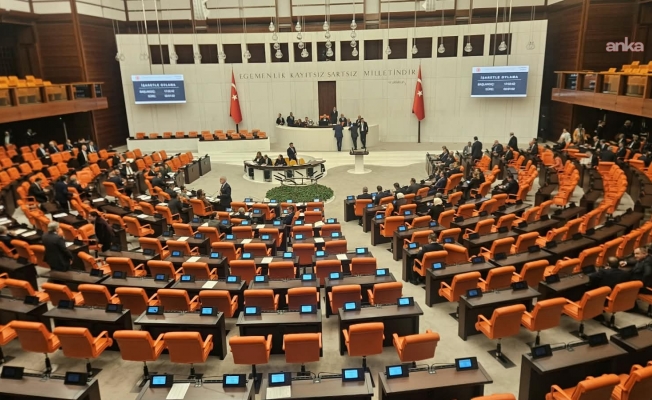 TBMM Genel Kurulu'nda fon düzenlemesi tartışması... Muhalefetten AK Parti'ye “gece yarısı önergesi” tepkisi: "En az 200 bin yatırımcının hakkı gasbedilecek"