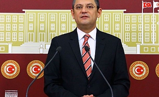 Özgür Özel: Milli Bayramlar Siyasi Parti Ayırmadan Kutlanmalı