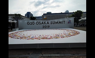 G-20 zirvesi başladı: Liderler geleneksel aile fotoğrafı için bir araya geldi