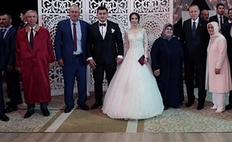 Siyasetin zirvesi milli güreşçi Rıza Kayaalp’in düğününde bir araya geldi!