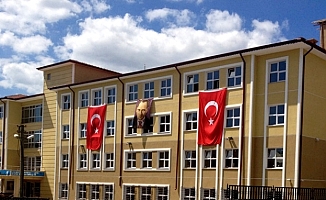 Okulların ismi ihaleyle satılıyor!