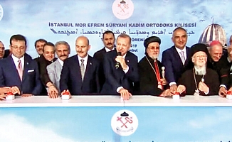 Ahmet Hakan: Egemen Bağış buton yerine tongaya basıverdi