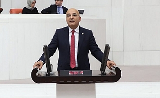 CHP'li Polat: “Gençlerimiz hem işsiz hem de devlete borçlu!”