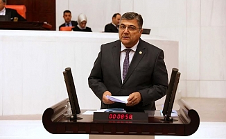 CHP’li Sındır: “3. Havalimanı’nın uçuş emniyeti var mı?”