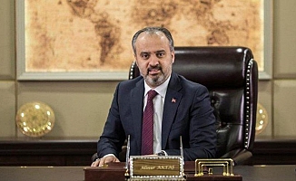 Eleştirilerin hedefi olmuştu… AKP’li başkan o şirketlerden istifa etti