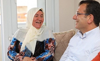 İmamoğlu, ‘Sana kete yaparım ama oy vermem’ diyen Mahzure teyzeyi ziyaret etti