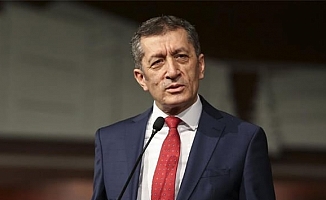 İzmir Marşı tartışması: Bakan Selçuk'un açıklamasını belediye yalanladı