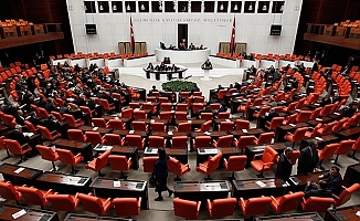 AKP, yargı paketi taslak metnini MHP'ye sundu