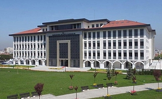AKP’li belediye 6 ayda borca battı, binasını sattı!