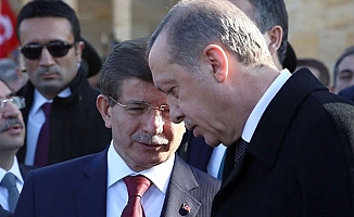 Davutoğlu: Erdoğan istişare sürecini başlatsaydı, kötü gidişi el birliği ile engellerdik
