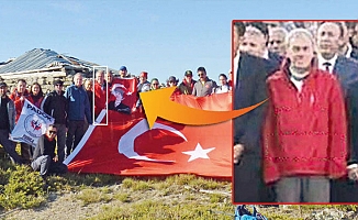 10 Kasım töreninde giydiği kıyafet nedeniyle eleştirilen rektör konuştu