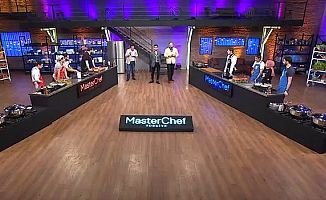 MasterChef'te kim elendi? Şeflerden yarışmacıları duygulandıran sürpriz!