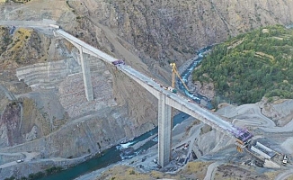 Türkiye’nin en yüksek köprüsü Bitlis’te yapıldı