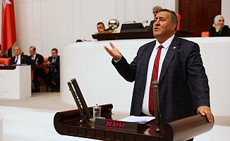 5 YILDA, 1.4 MİLYON HEKTAR TARIM ARAZİSİNİN BÖLÜNMESİ ÖNLENDİ