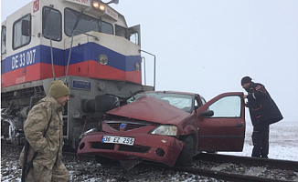 Kars'ta Tren Kazası; 3 Kişi Hayatını Kaybetti!