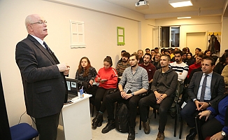 Kazım Kurt: “Her zaman gençlerin yanında olacağız”