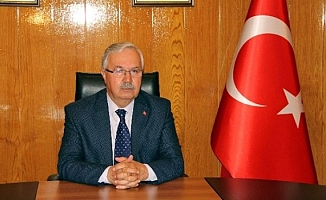 Akit: "Kumar masasında yakalanan AKP'li vekil Hakkı Köylü, muhabirimizi dövdü"