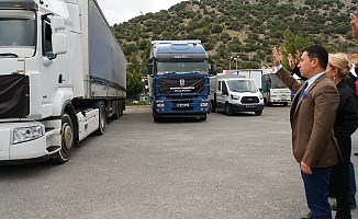 BODRUM'DA 2 TIR DOLUSU MALZEME ELAZIĞ'A DOĞRU YOL ÇIKTI