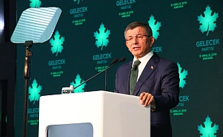 Davutoğlu: ''FETÖ’yü övenler FETÖ’yle mücadele öncüsü gibi davranırsa adalet çıkmaz''