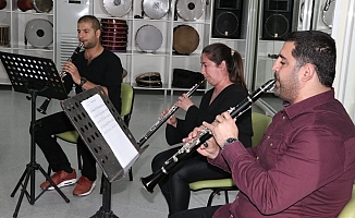 MERSİN'DE MİNİ KONSERLER, BÜYÜKŞEHİR’İN SOSYAL MEDYA HESAPLARINDAN DEVAM EDECEK