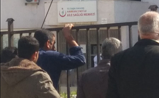 Mevsimlik tarım işçilerinin sağlık ocağı kuyruğu tepki çekti
