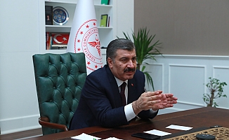 Sağlık Bakanı Koca: Yoğun bakım toplam hasta sayımız ilk kez azaldı