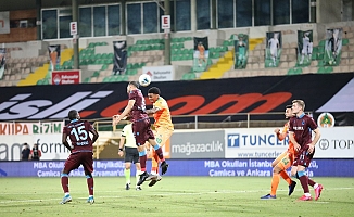 Alanyaspor Son Dakikada Trabzonspor'dan 1 Puanı Aldı